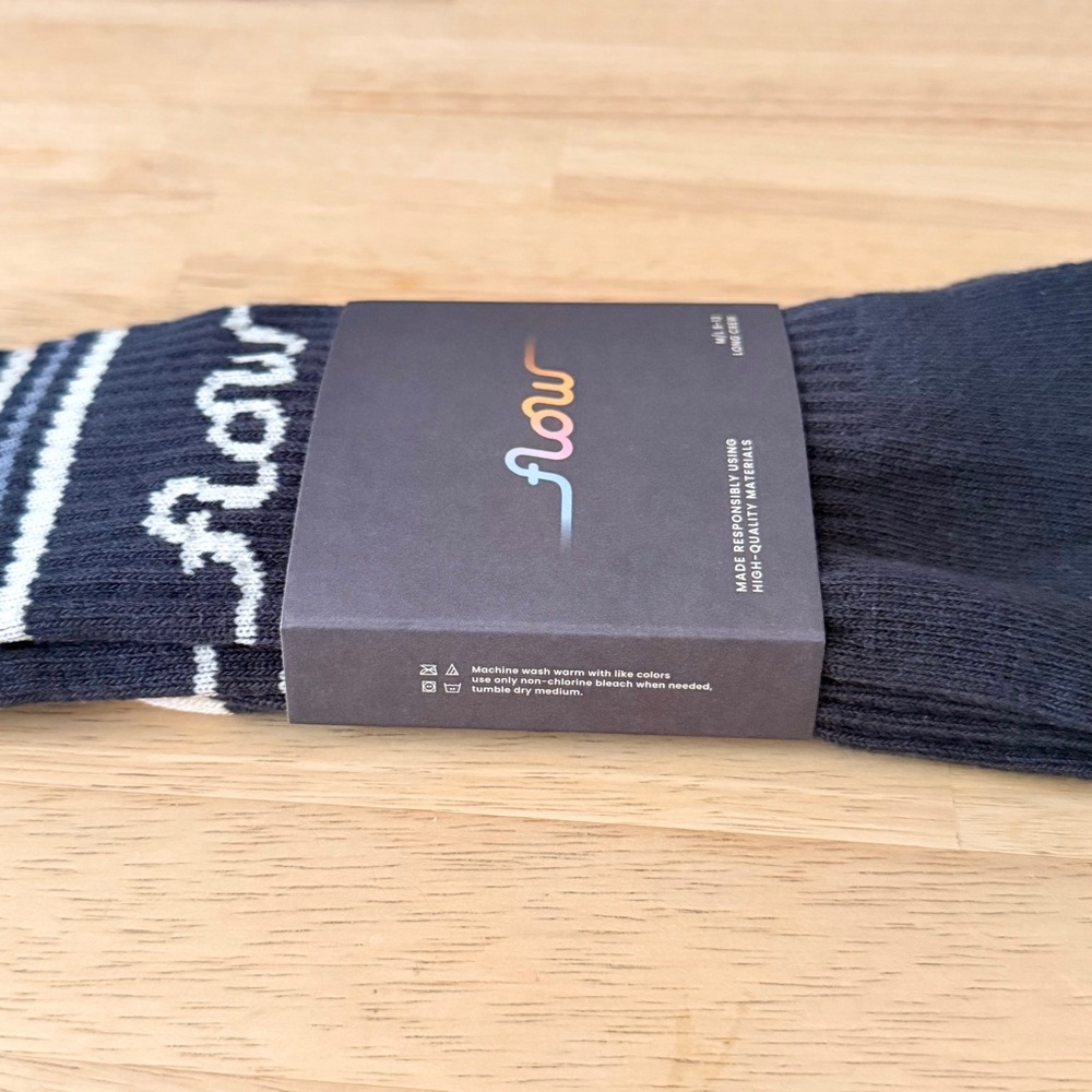 Flow Wave Unisex Striped High Crew Socks - Picture 4 of 6